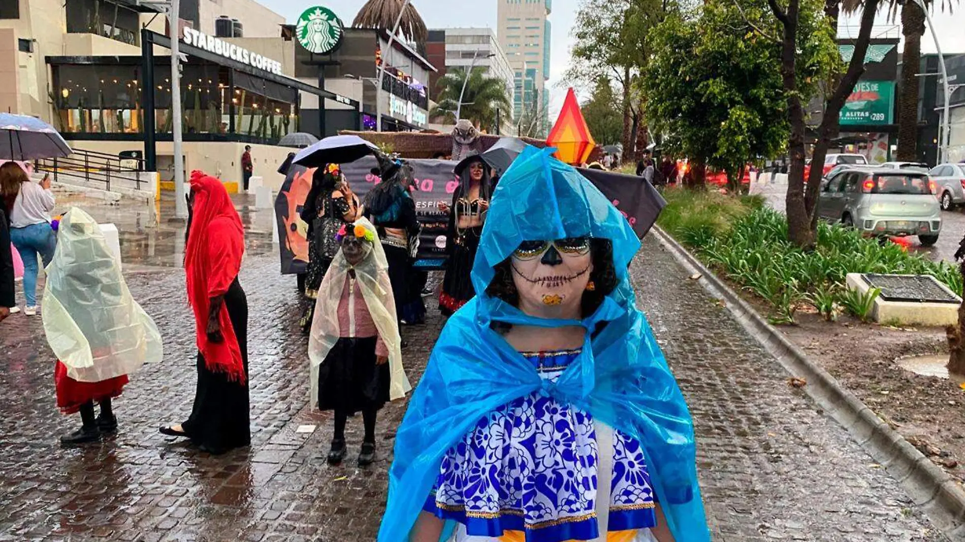 Lluvias y clima en Puebla previo a desfile de catrinas